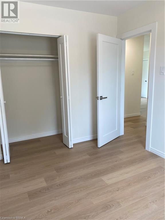 1887-1889 WAVELL Street