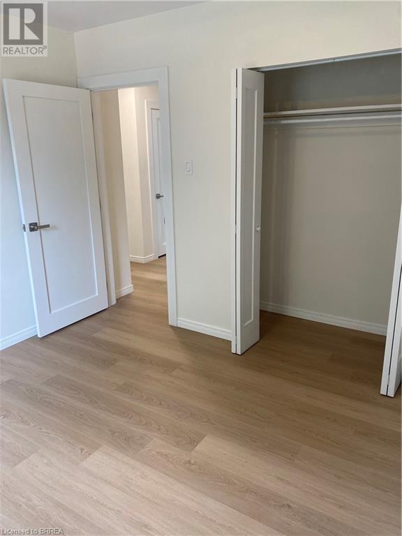 1887-1889 WAVELL Street