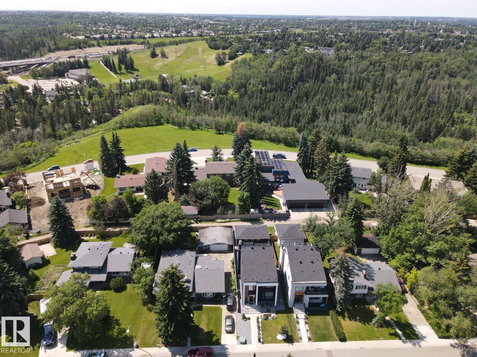 12631 52 AV NW
