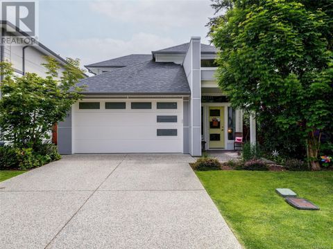3327 Painter Rd Colwood BC V9C2H7