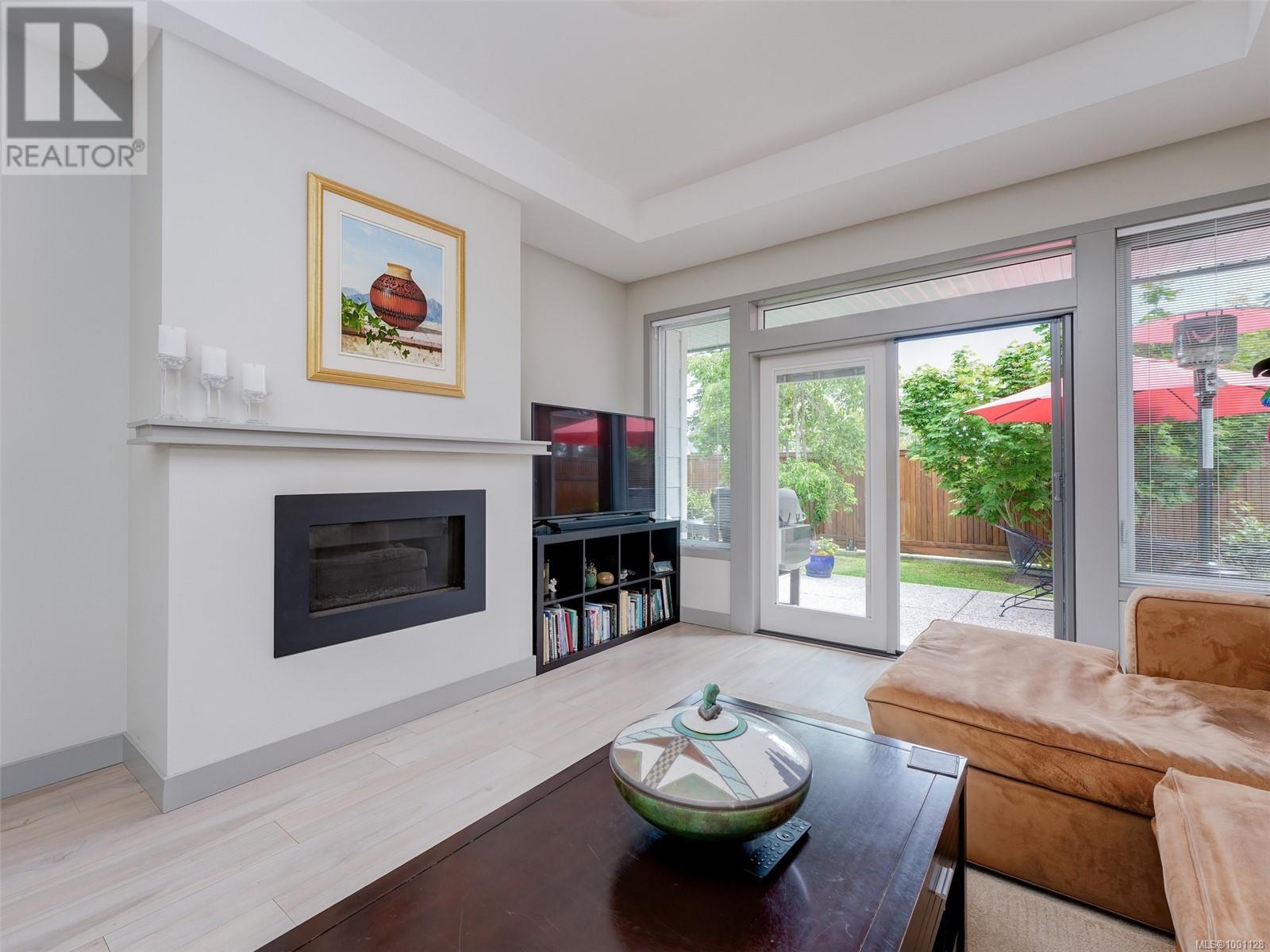 3327 Painter Rd