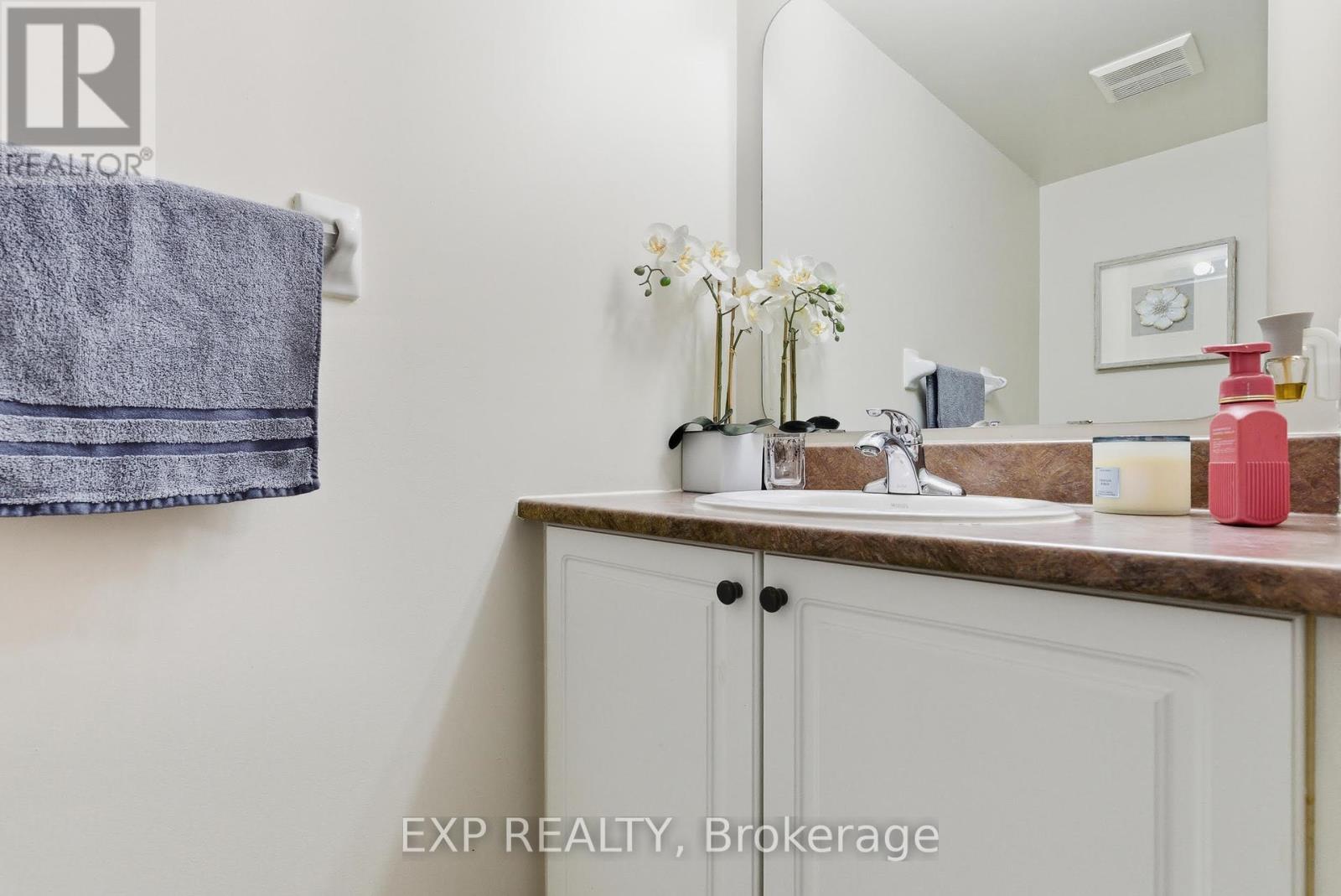 229 DUNTROON CIRCLE