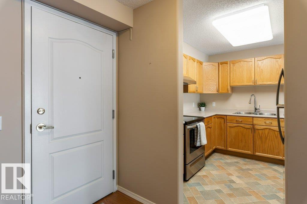 #204 160 KINGSWOOD BV