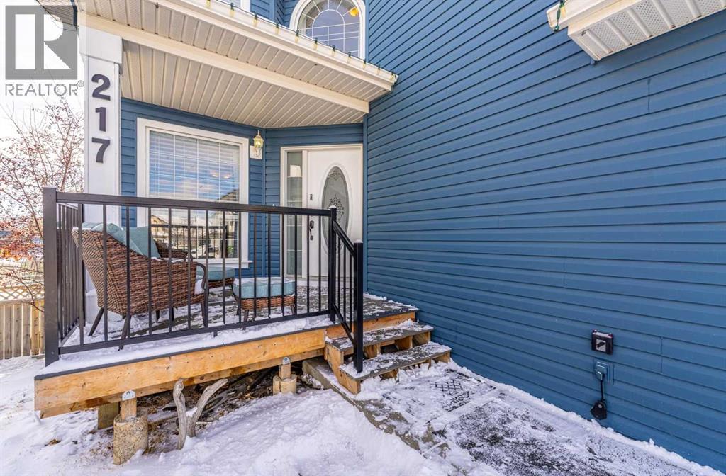 217 Bayside Place SW