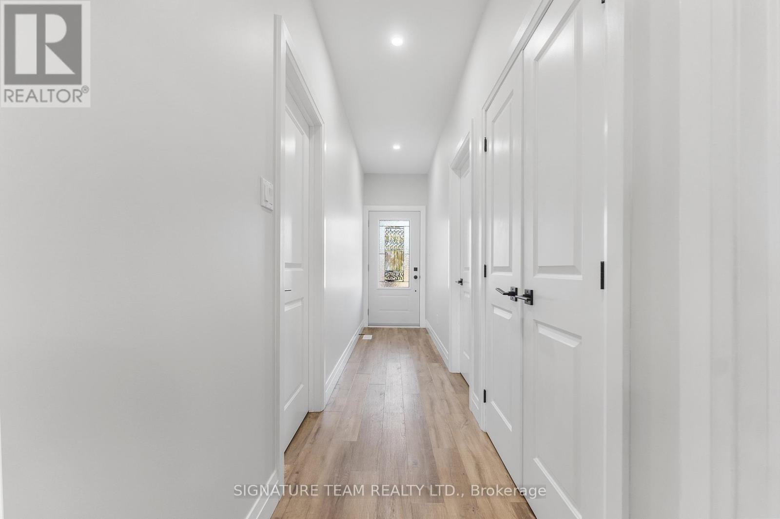 311 FORESTVIEW CRESCENT