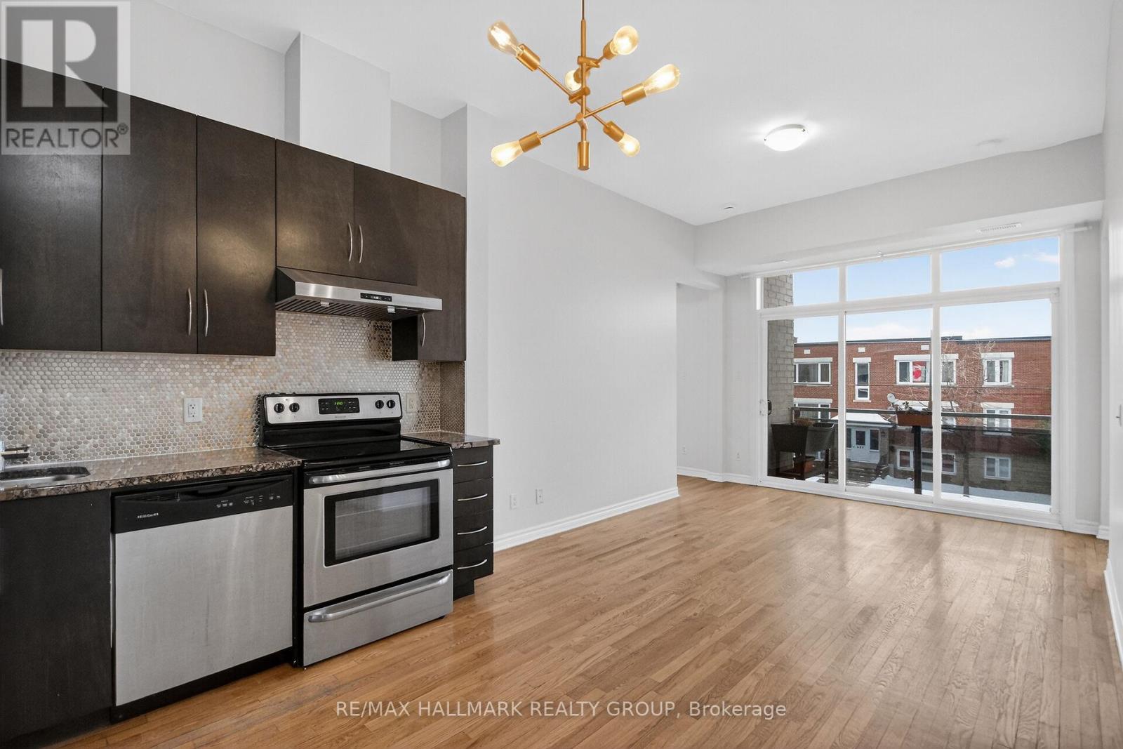 210 - 682 CHURCHILL AVENUE N