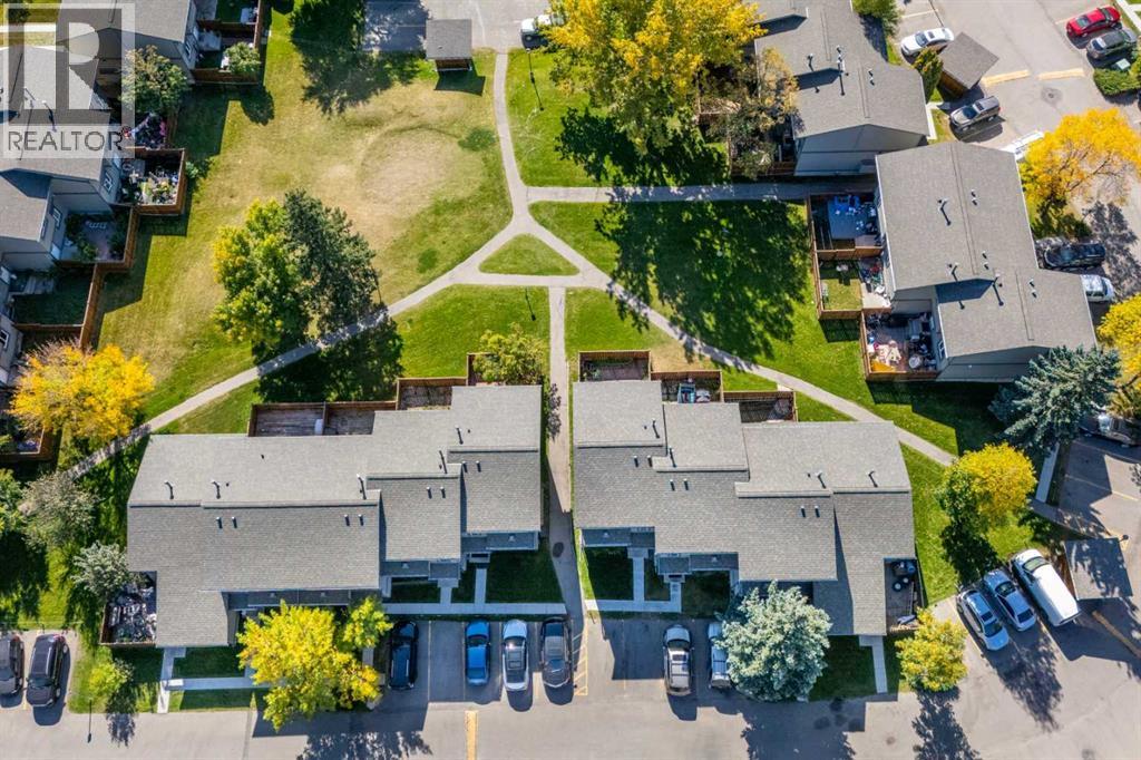 61, 12 Templewood Drive NE