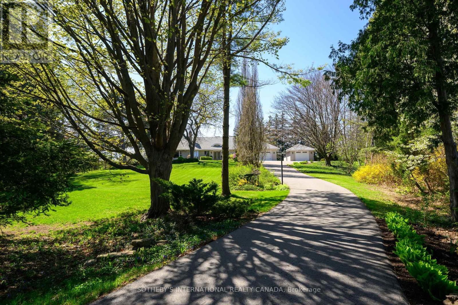 2501 1 SIDEROAD