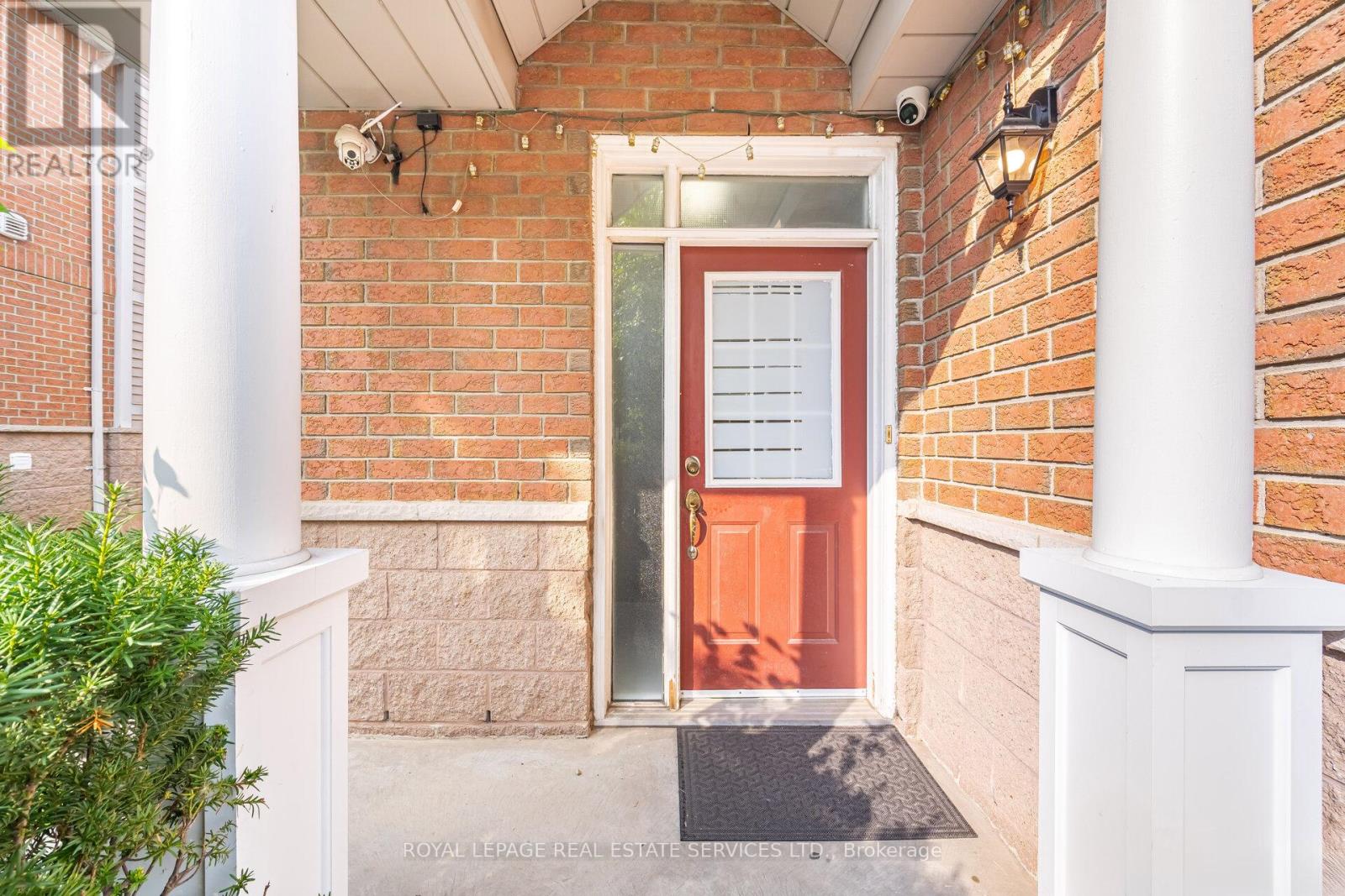 30 - 833 SCOLLARD COURT