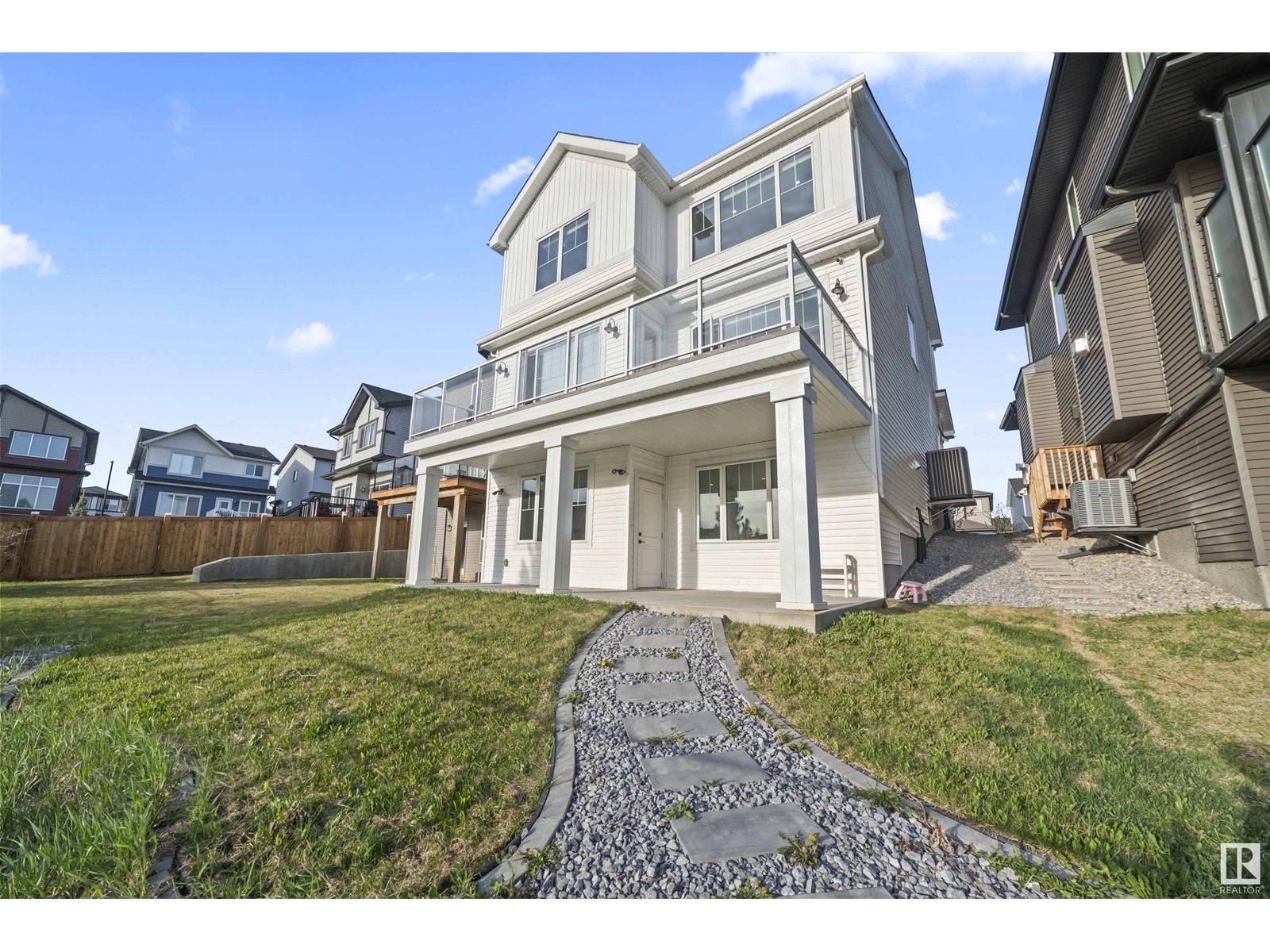 3228 PARKER LO SW