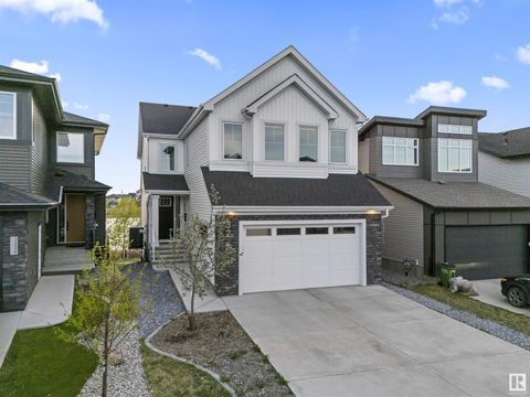 3228 PARKER LO SW Edmonton AB T6W4R8