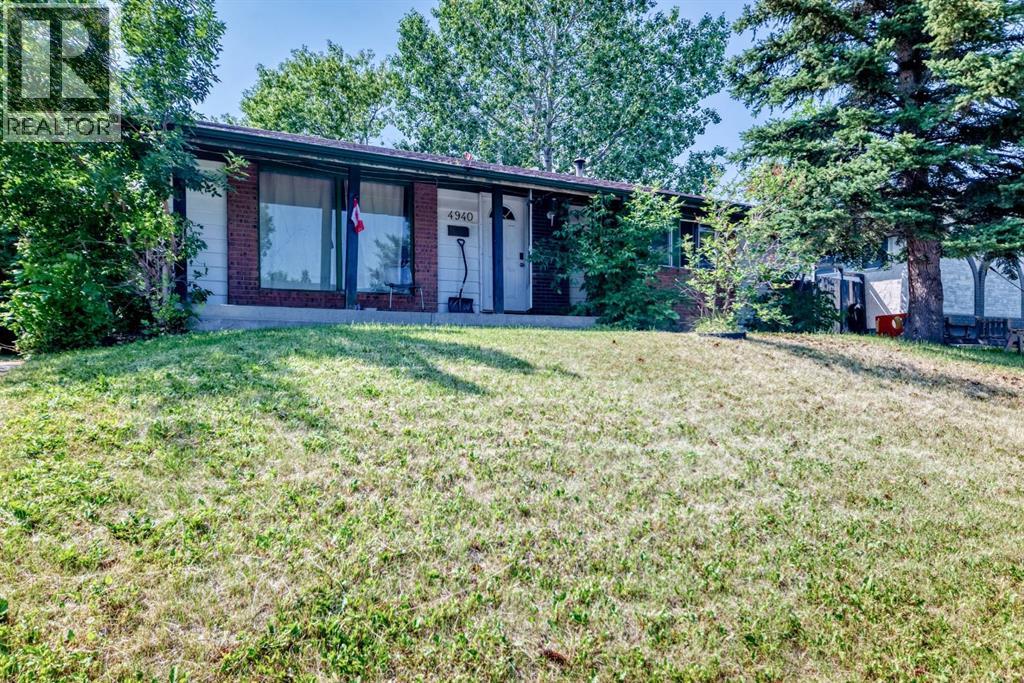 4940 Rundlewood Road NE