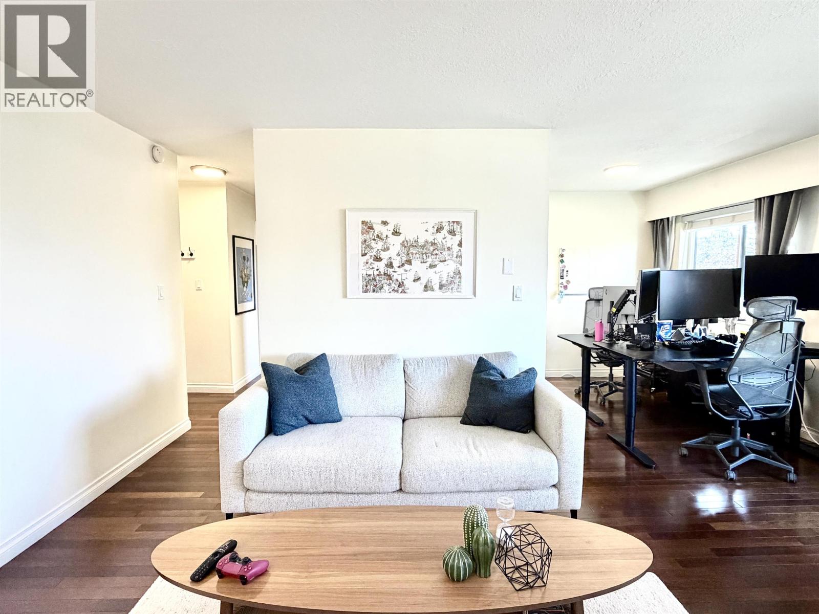 107 123 E 19TH STREET