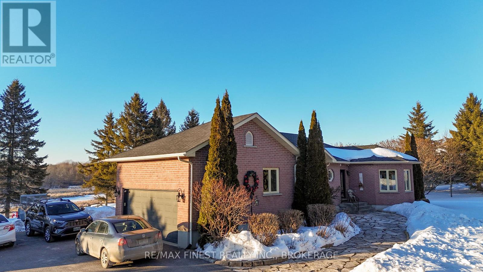 108 GRAYROCK CRESCENT