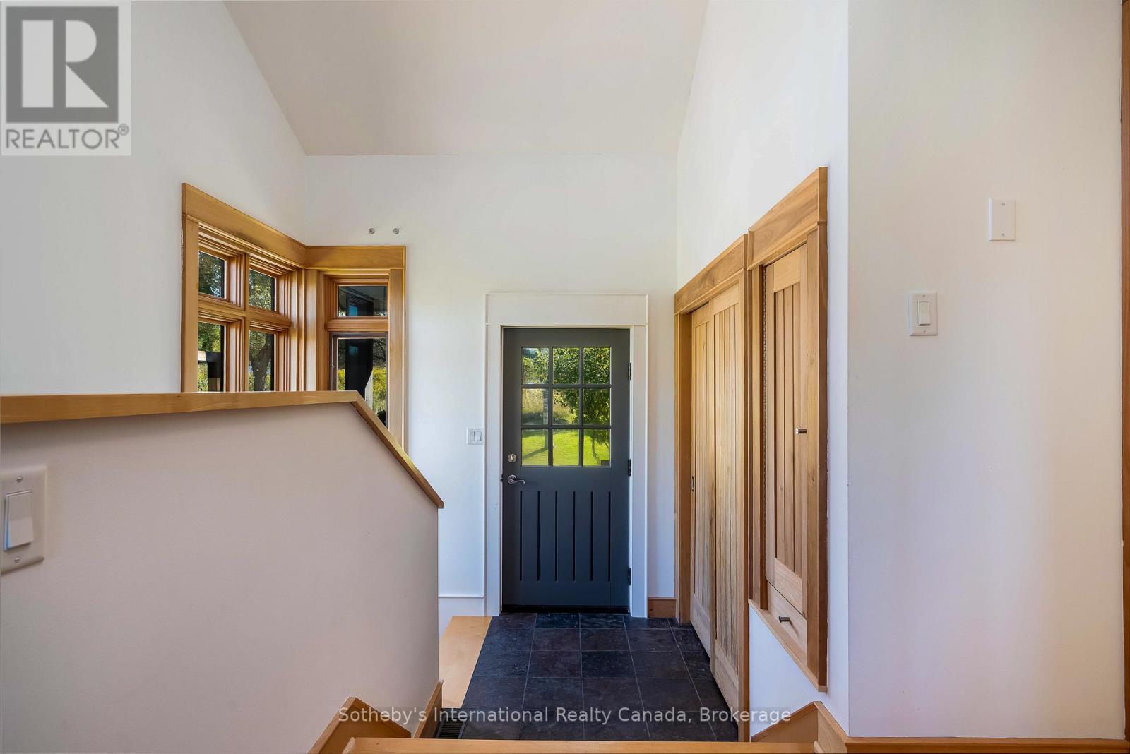 797462 EAST BACK LINE