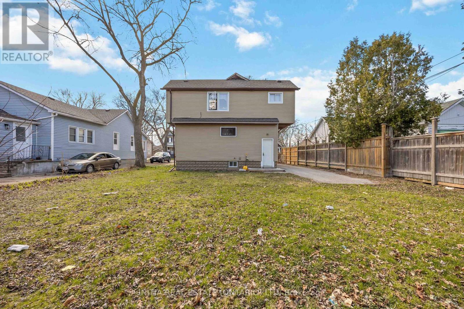 150 COLLEGE AVENUE N