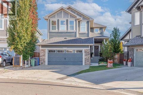 24 Mount Rae Terrace Okotoks AB T1S0M6