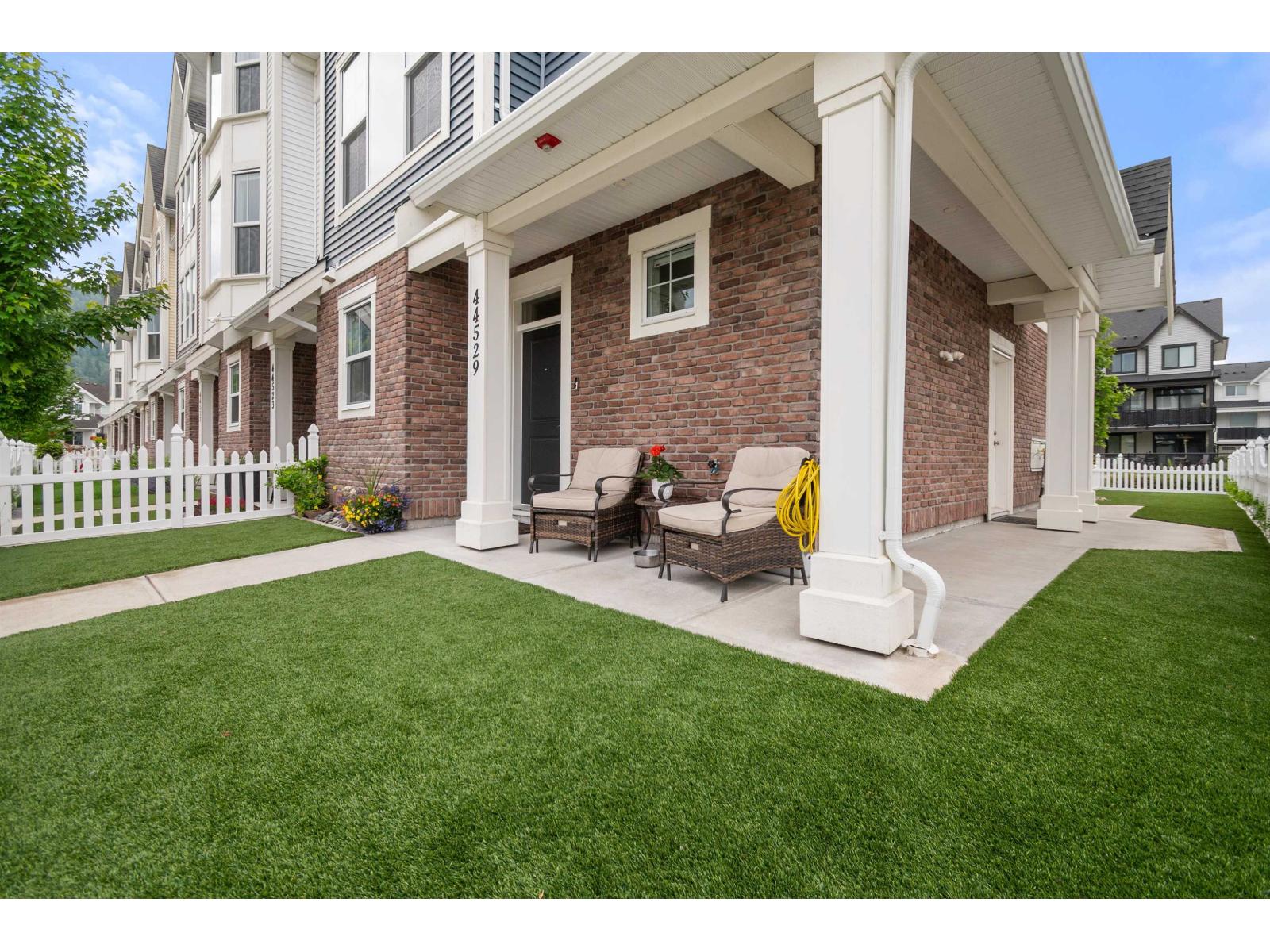 44529 FRESHWATER DRIVE|Sardis South