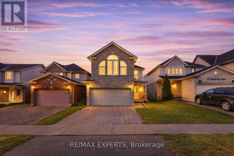 56 STEEPLERIDGE STREET Kitchener ON N2P2W3