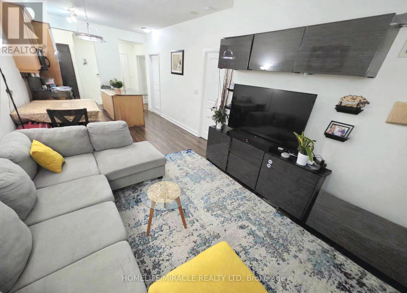 801 - 80 ABSOLUTE AVENUE