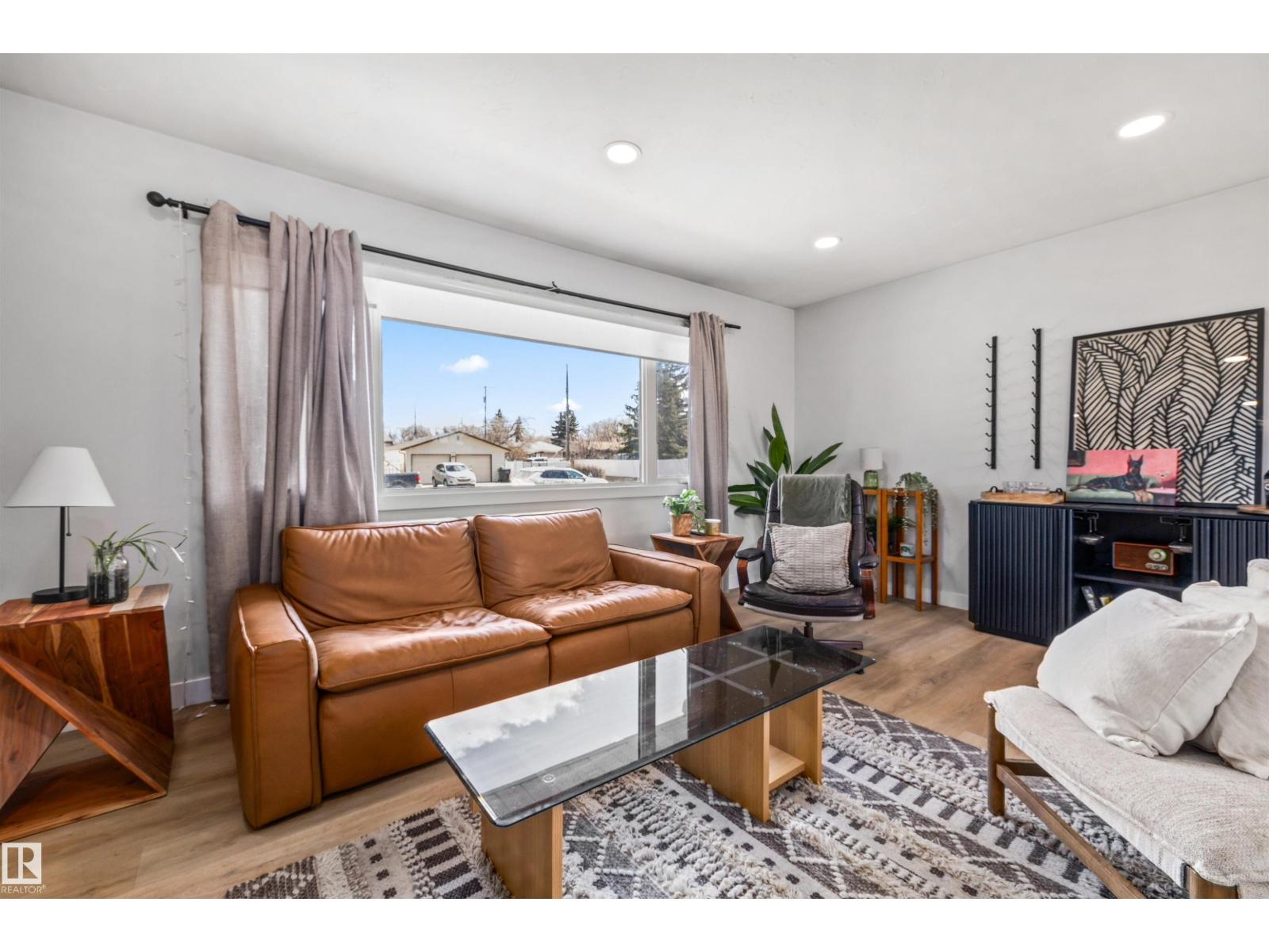 10130 62 ST NW