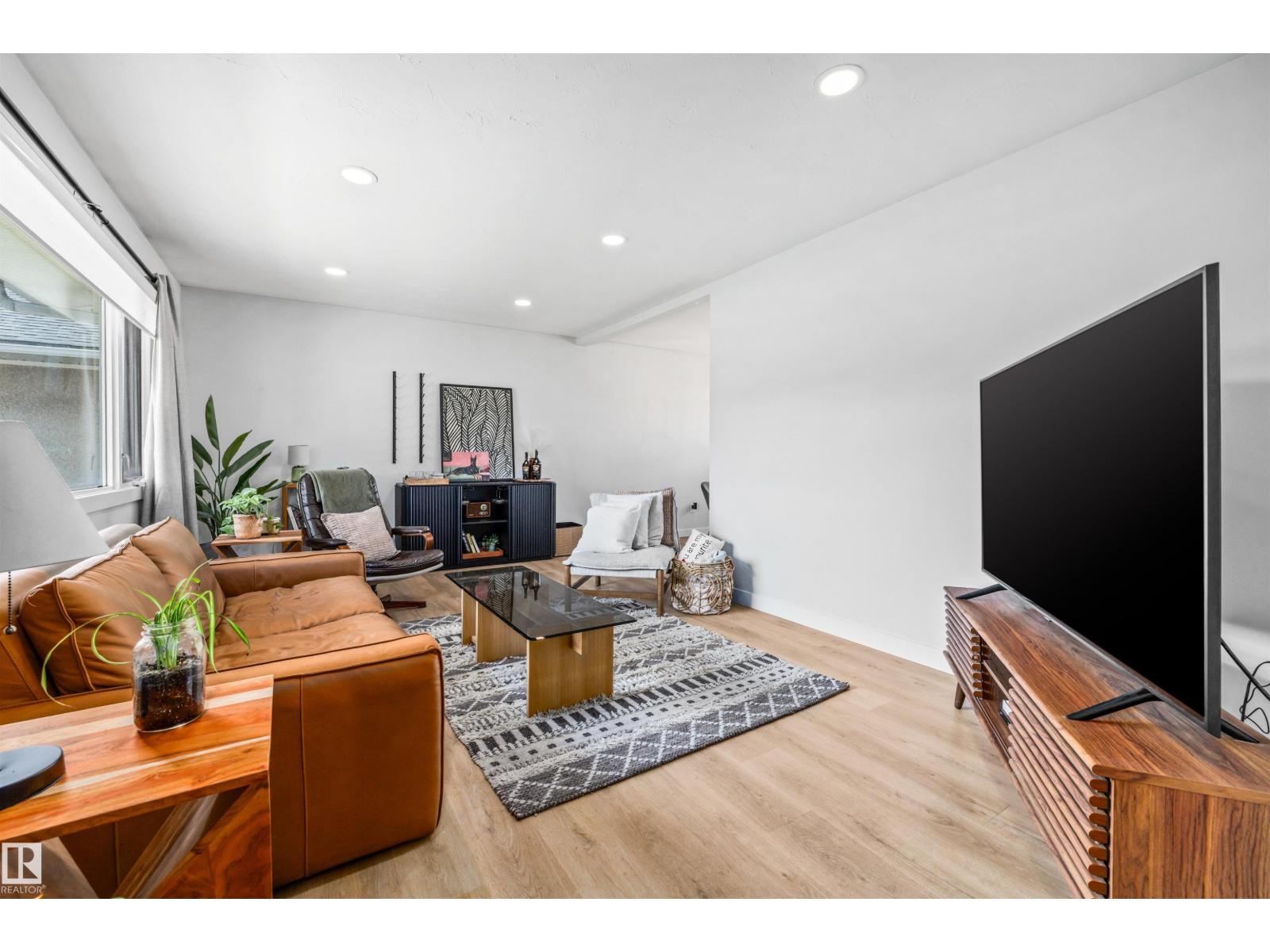 10130 62 ST NW