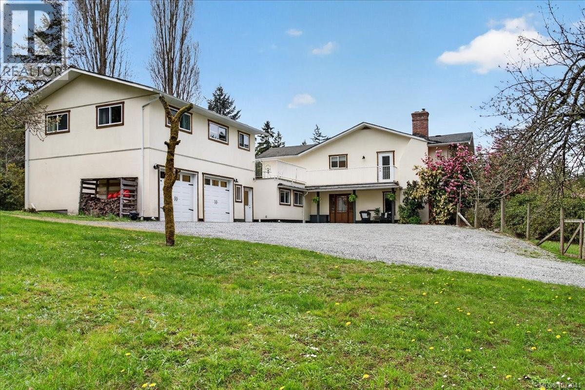 1035 Briarwood Cres
