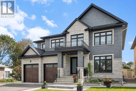 10 WESTWOOD DRIVE Ottawa ON K2G2W7