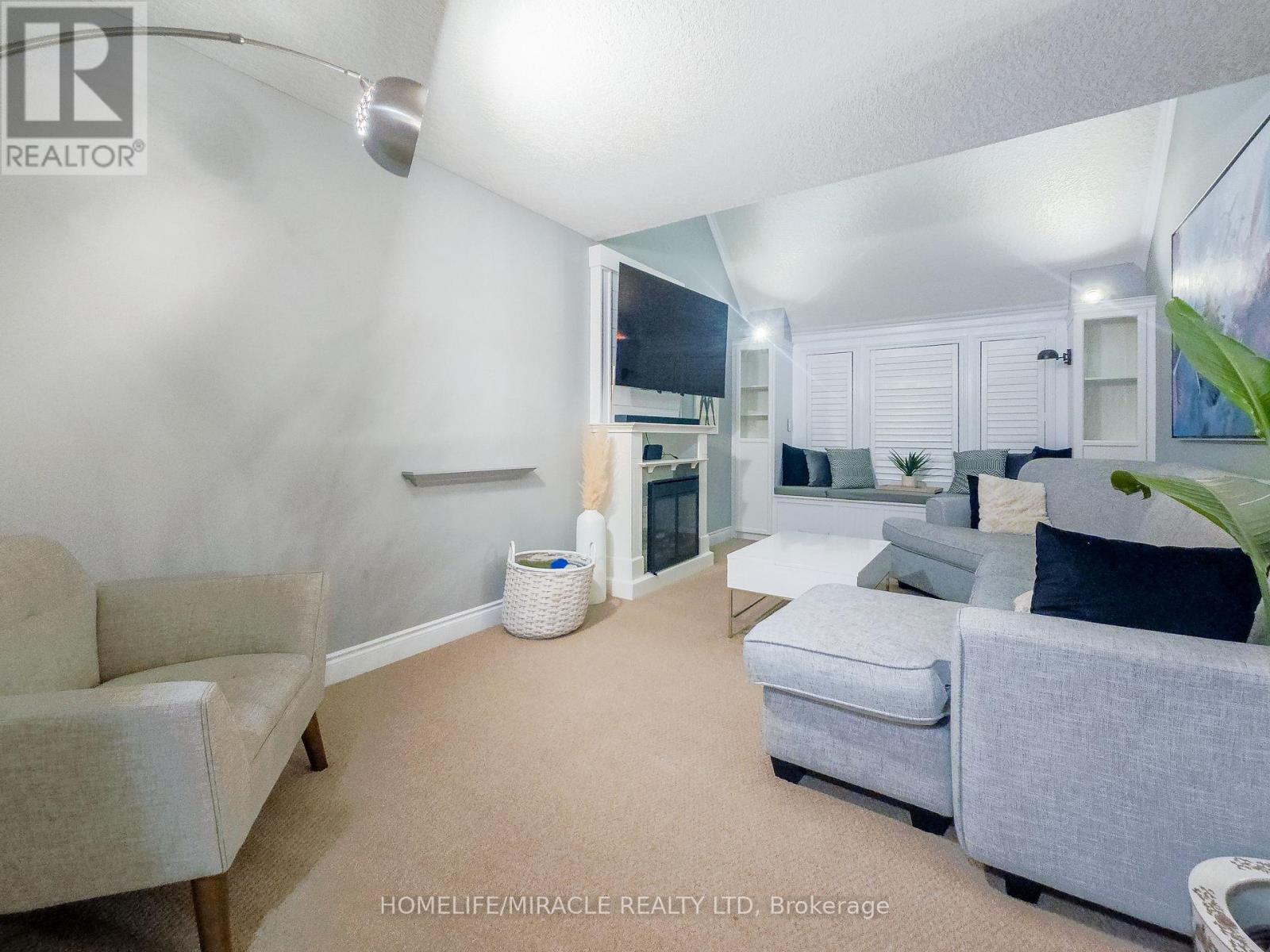 228 SUNNY MEADOW COURT