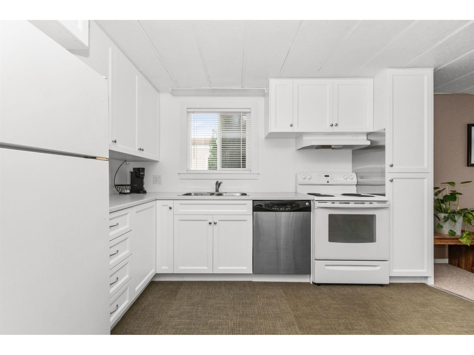 28 1884 HEATH ROAD|Agassiz