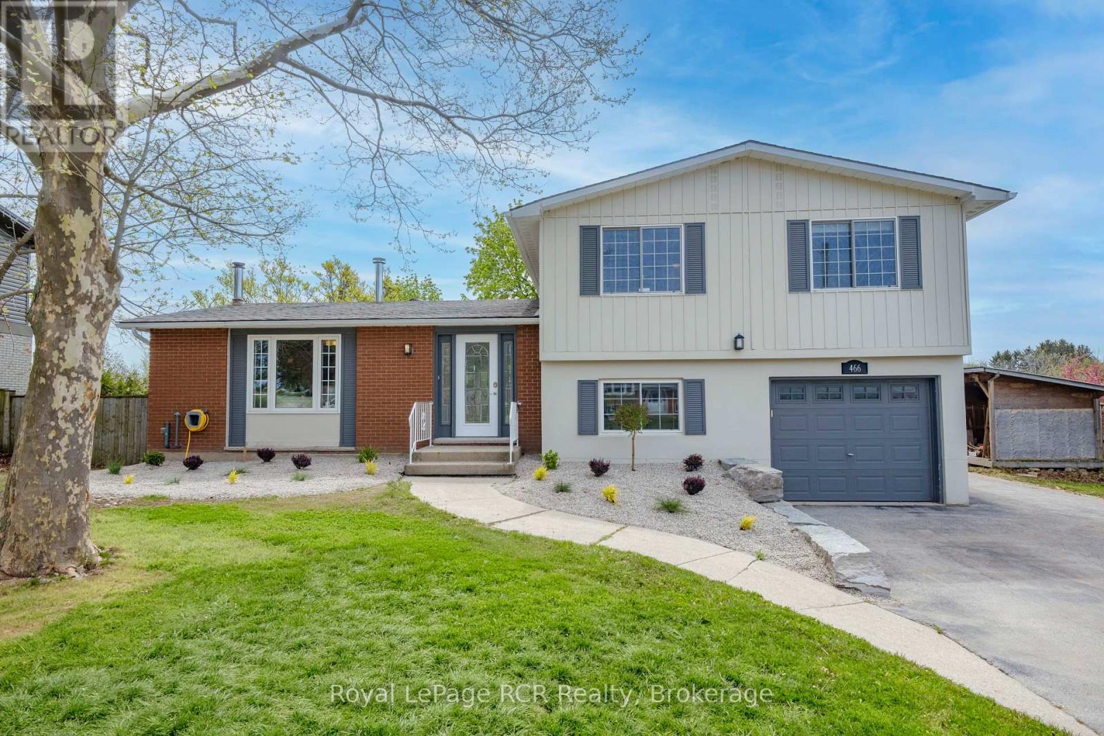 466 HIGHLAND DRIVE