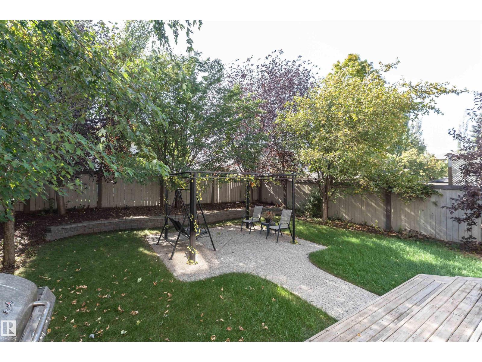 1440 POTTER GREENS DR NW