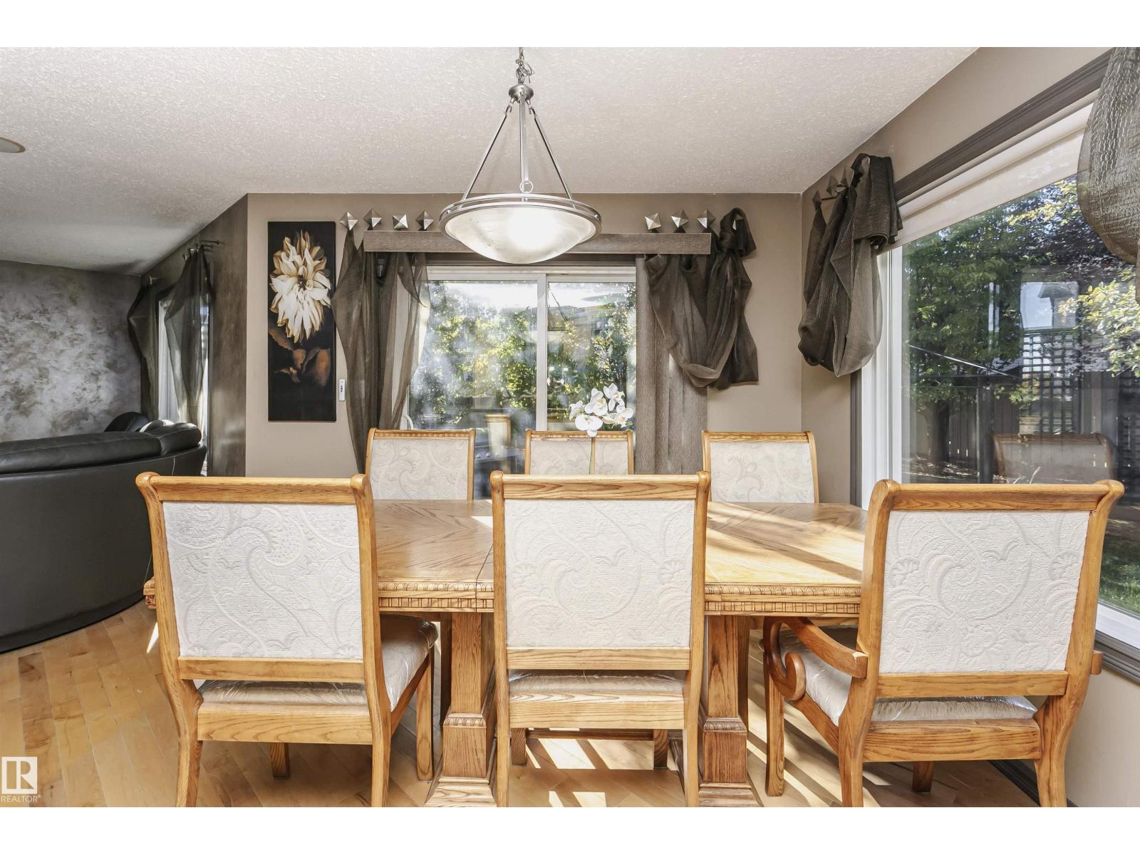 1440 POTTER GREENS DR NW