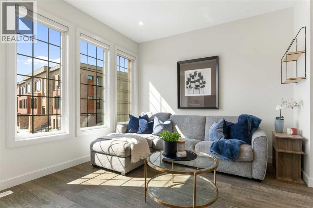 104, 81 Greenbriar Place NW