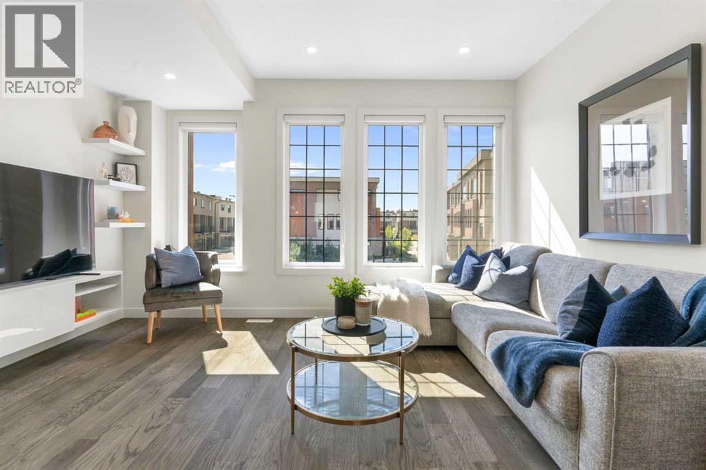 104, 81 Greenbriar Place NW