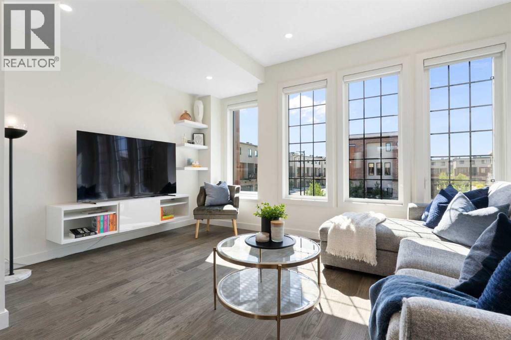 104, 81 Greenbriar Place NW