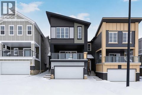 148 Crimson Ridge Place NW Calgary AB T3L0K4