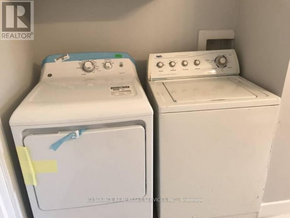 MAIN (1ST) - 19 TYNDALL AVENUE