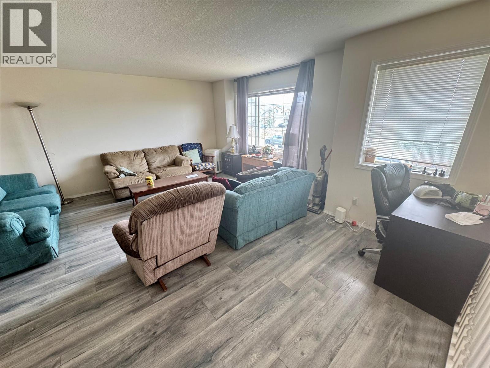 785 DUNROBIN Drive