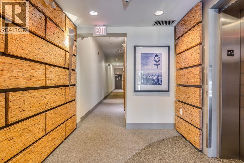 208 205 E 10TH AVENUE