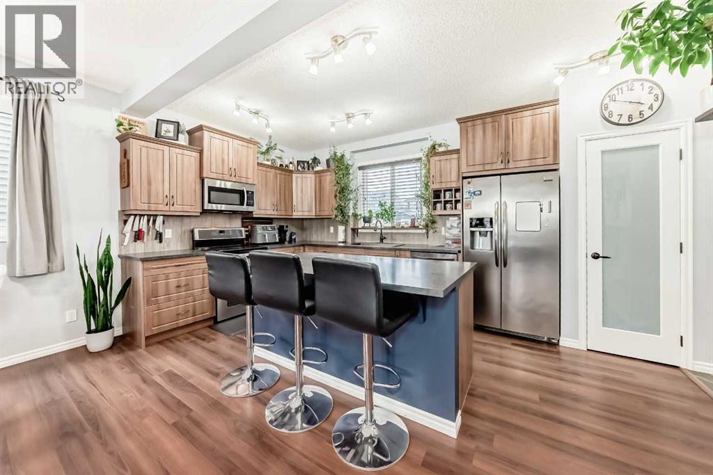 94 River Heights Green