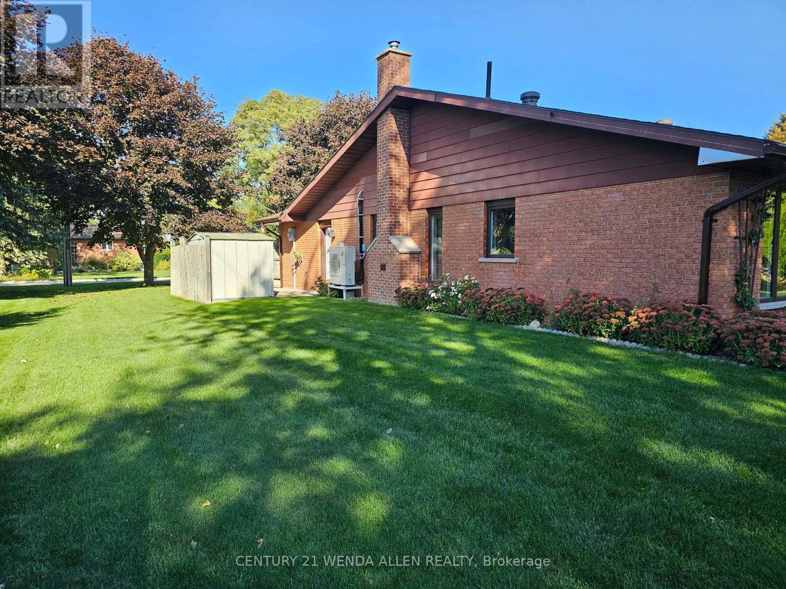 55 PENETANGORE ROW S