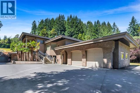 350 Sparton Rd Saanich BC V9E2H5