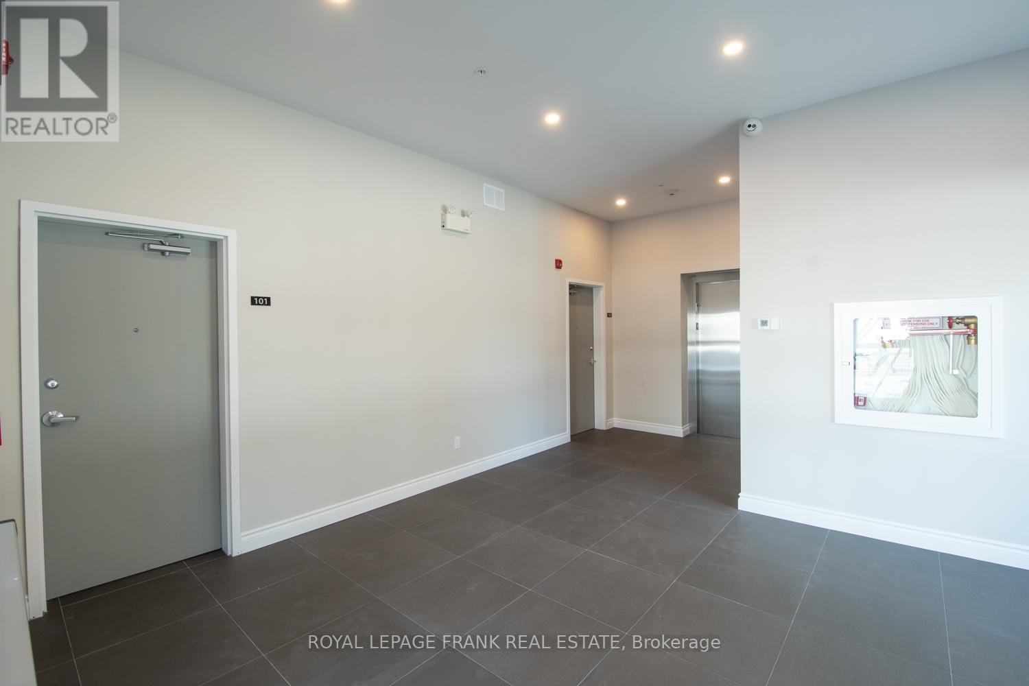 143 BLOOR STREET W