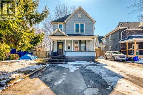 4456 ELLIS Street Niagara Falls ON L2E1H4