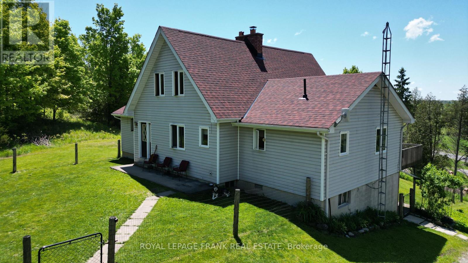 884 CENTRE LINE ROAD