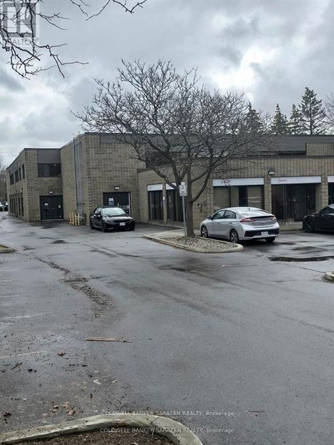 1,8 - 155 TERENCE MATTHEWS CRESCENT Ottawa ON K2M2A8