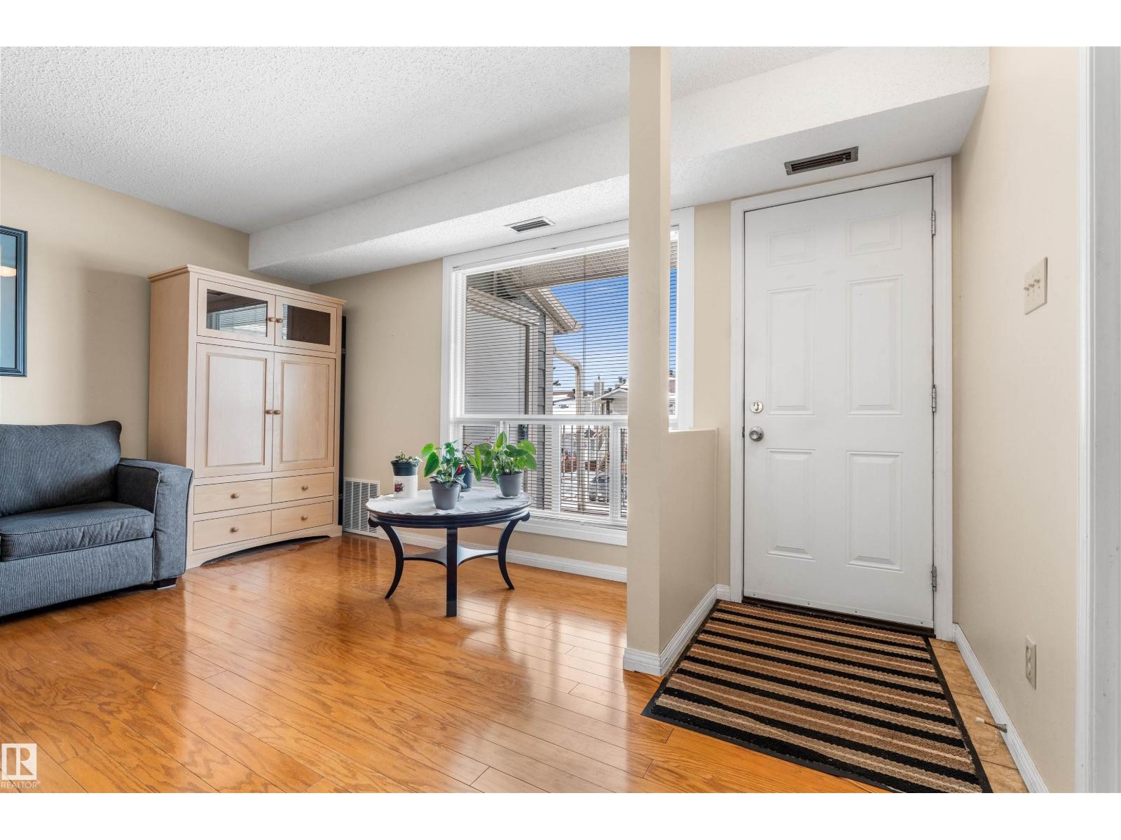 2324 151 AV NW NW