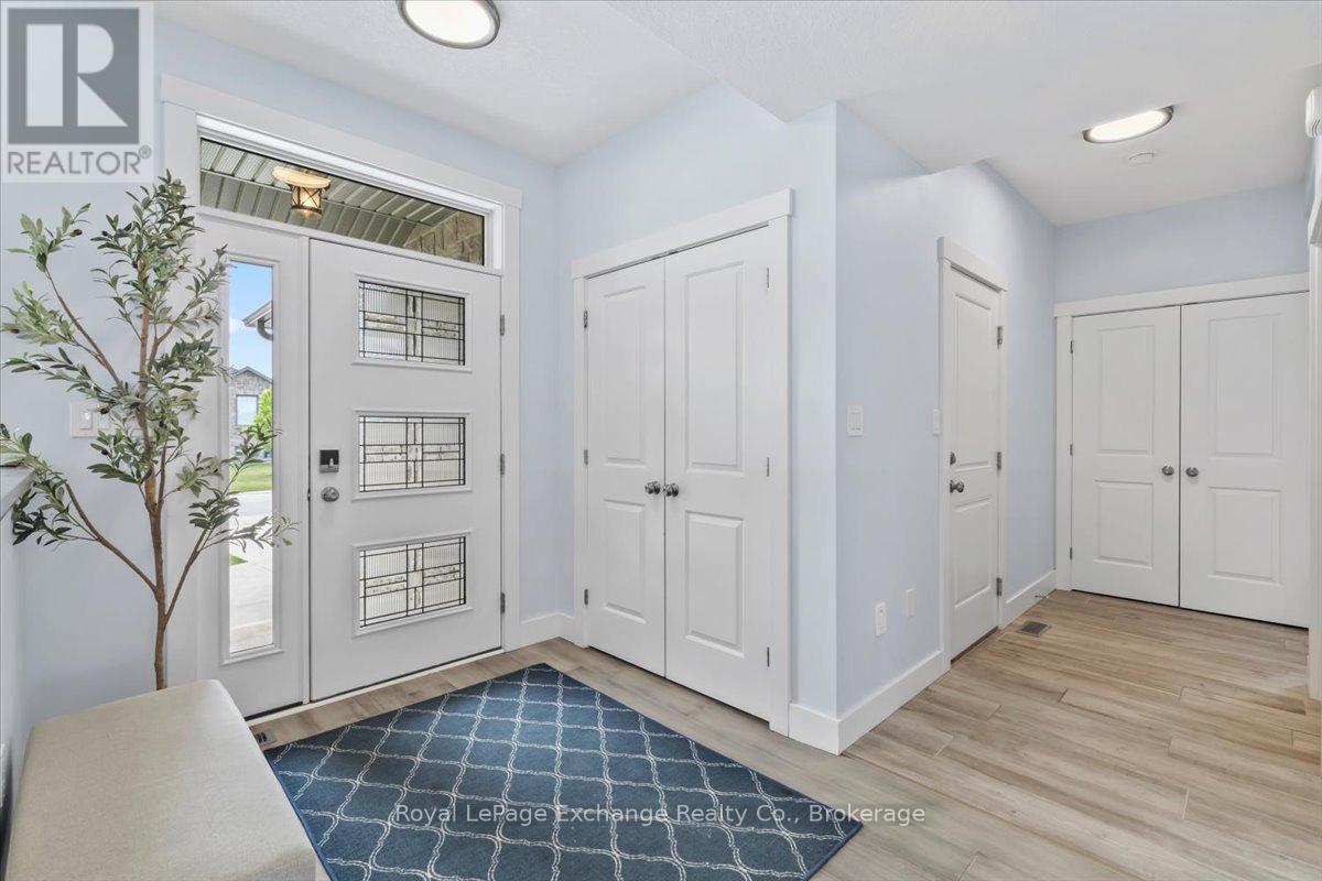 383 NORTHPORT DRIVE
