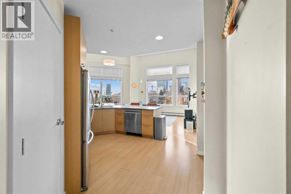 418, 707 4 Street NE